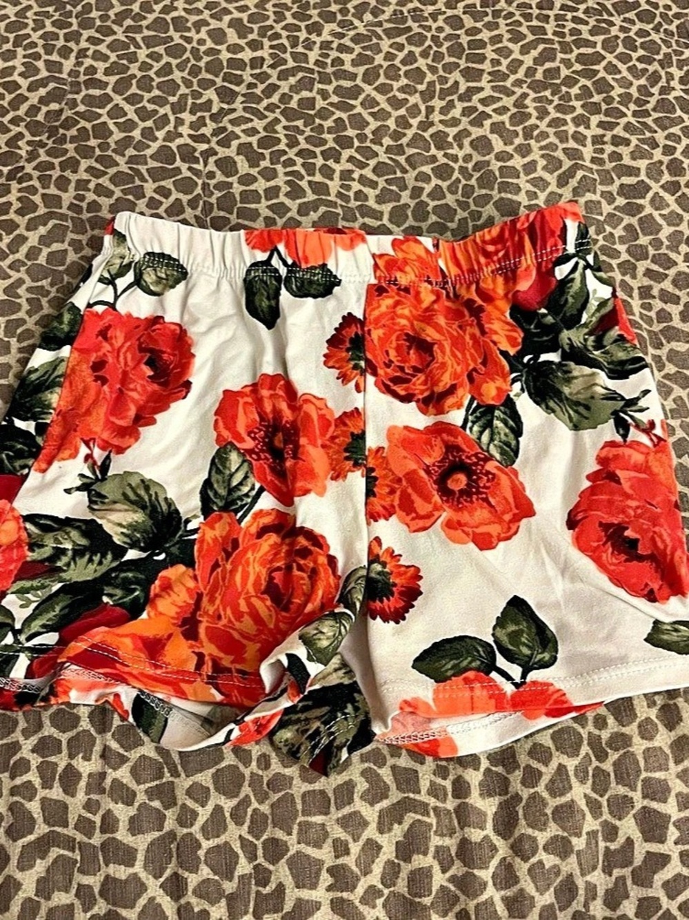 Arabella Floral High Waist Shorts in White & Red Size Small